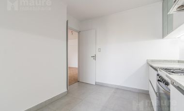 Venta semipiso de 3 ambientes. Piso 6. Belgrano R. Muy luminoso!