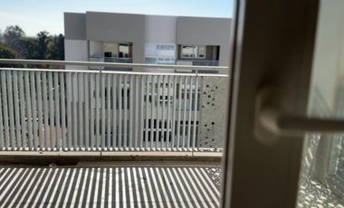 Departamento - Loma Verde 3 ambientes con balcón Parrilla en Complejo cerrado