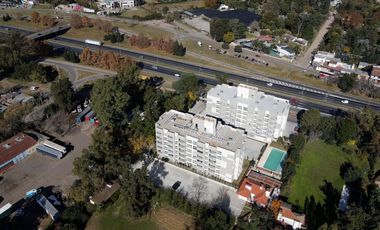 Departamento - Loma Verde 3 ambientes con balcón Parrilla en Complejo cerrado