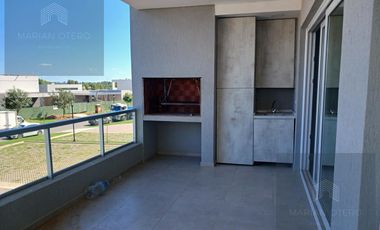 Departamento de tres ambientes en venta en Pilará