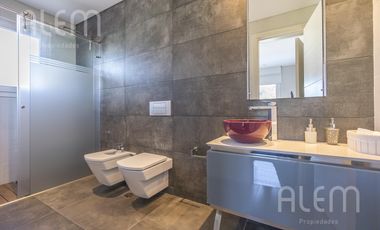 Casa en Venta de 4 dormitorios en suite en Saint Thomas Canning