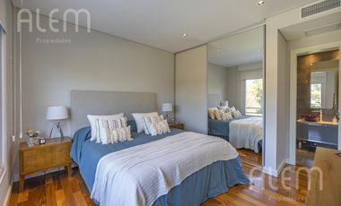 Casa en Venta de 4 dormitorios en suite en Saint Thomas Canning