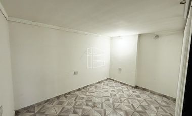 Alquiler - Local sobre 9 de Julio e Italia - Excelente Ubicación - A089