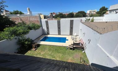 CASA EN VENTA VILLA MADERO CON PISCINA EXCELENTE ESTADO