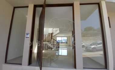 A estrenar casa en Calacoaya, Atizapán