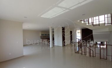 A estrenar casa en Calacoaya, Atizapán