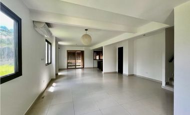 CASA EN VENTA PANAM PACFICO WOODLANDS