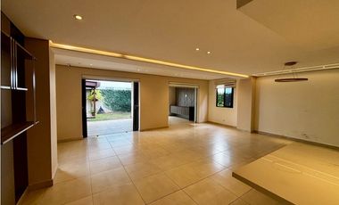CASA EN VENTA WOODLANDS PANAM PACFICO
