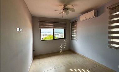 CASA EN VENTA WOODLANDS PANAM PACFICO