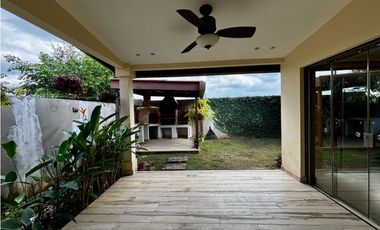 CASA EN VENTA WOODLANDS PANAM PACFICO