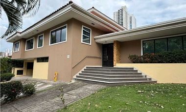 Venta de casa en el Carmen