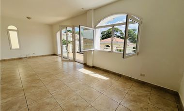 Alquilo apartamento en Panama Pacifico, 2 recamaras, Tucán Country.