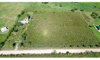 Vendo Lote con Casa en Col. San Jose, Colón, Entre Ríos.