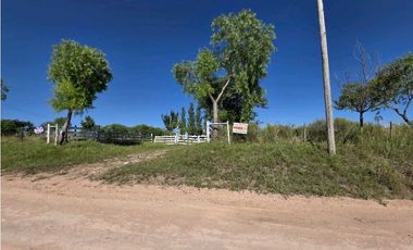 Vendo Lote con Casa en Col. San Jose, Colón, Entre Ríos.