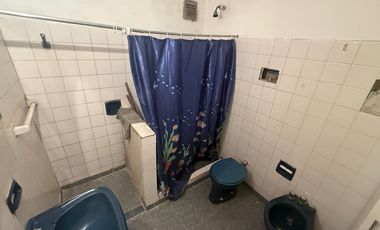 VENTA PH 3 AMBIENTES COCHERA Y PATIO LANUS