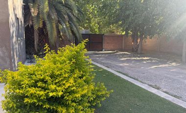 CASA DE 3 DORMITORIOS. CON PILETA. CHIMBAS
