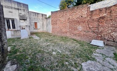 VENTA  CASA EN EZEIZA 3 AMB APTA CREDITO