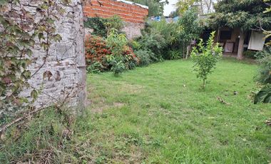 CASA VENTA 3 AMBIENTES CON COCHERA BURZACO