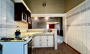 CASA 4 AMBIENTES EN VENTA CLAYPOLE APTO CREDITO.