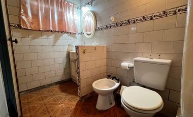 CASA 4 AMBIENTES EN VENTA CLAYPOLE APTO CREDITO.