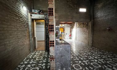 CASA 4 AMBIENTES EN VENTA CLAYPOLE APTO CREDITO.