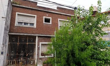 VENTA CASA 4 AMB A RECICLAR EN RAMOS MEJIA