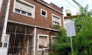 VENTA CASA 4 AMB A RECICLAR EN RAMOS MEJIA
