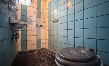 CASA EN VENTA 3 AMBIENTES MAS DEPARTAMENTO