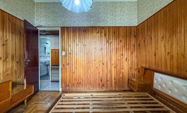 CASA EN VENTA 3 AMBIENTES MAS DEPARTAMENTO