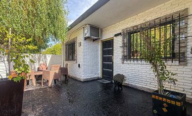 Venta casa 3 amb + departamento 2 amb Santa Clara