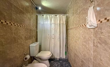 Venta casa 3 amb + departamento 2 amb Santa Clara