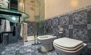 Venta casa 3 amb + departamento 2 amb Santa Clara