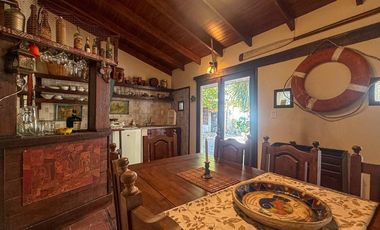 Venta casa 3 amb + departamento 2 amb Santa Clara