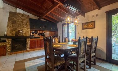 Venta casa 3 amb + departamento 2 amb Santa Clara