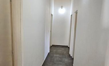 VENTA CASA QUINTA C/PILETA APTO CREDITO LAG LOBOS