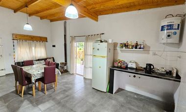 VENTA CASA QUINTA C/PILETA APTO CREDITO LAG LOBOS