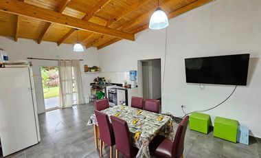 VENTA CASA QUINTA C/PILETA APTO CREDITO LAG LOBOS