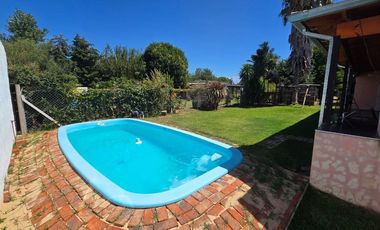 VENTA CASA QUINTA C/PILETA APTO CREDITO LAG LOBOS