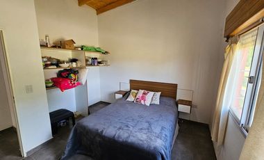 VENTA CASA QUINTA C/PILETA APTO CREDITO LAG LOBOS