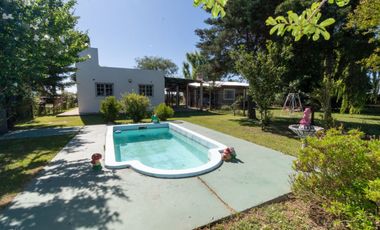 VENTA CASA A TERMINAR - BARRIO LAS TARDES ROLDAN.