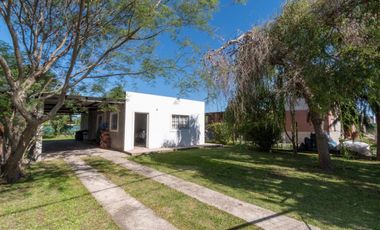 VENTA CASA A TERMINAR - BARRIO LAS TARDES ROLDAN.