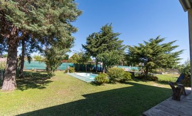 VENTA CASA A TERMINAR - BARRIO LAS TARDES ROLDAN.