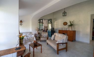 CASA QUINTA EN VENTA 3 DORMITORIOS  LA RIBERA