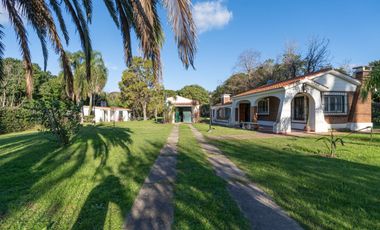 CASA QUINTA EN VENTA 3 DORMITORIOS  LA RIBERA
