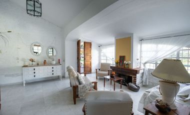 CASA QUINTA EN VENTA 3 DORMITORIOS  LA RIBERA