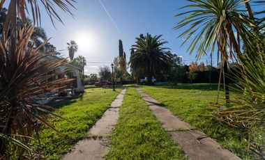 CASA QUINTA EN VENTA 3 DORMITORIOS  LA RIBERA