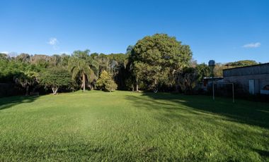 CASA QUINTA EN VENTA 3 DORMITORIOS  LA RIBERA