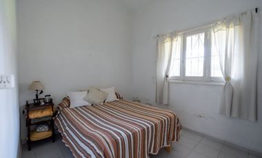 CASA QUINTA EN VENTA 3 DORMITORIOS  LA RIBERA