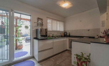 VENTA CASA 4 AMBIENTES C QUINCHO VILLA ADELINA