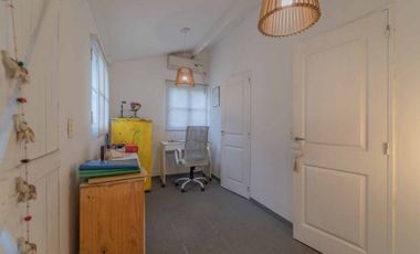 VENTA CASA 4 AMBIENTES C QUINCHO VILLA ADELINA